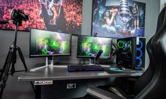 Tendințele din Lumea Gamingului în 2024 și Ce PC-uri Ai Nevoie pentru Experiența Maximă!